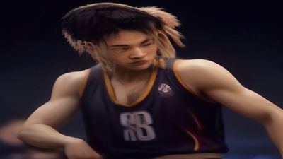 皇冠体育篮球赛事专区，NBA赛场球员扣篮瞬间，场馆灯光璀璨，实时比分与让分赔率清晰展示